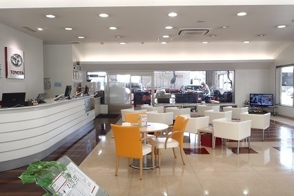 千早店内観①