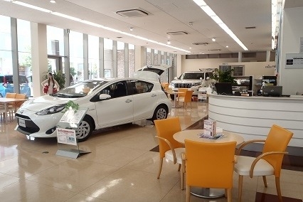 千早店内観3