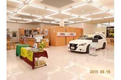 流通センター店