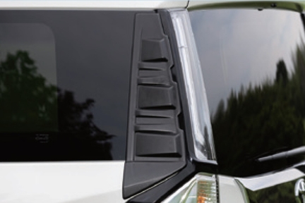 ROOMY modelLMリアコンビガーニッシュ