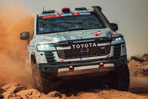 3月イベント_ダカール車両