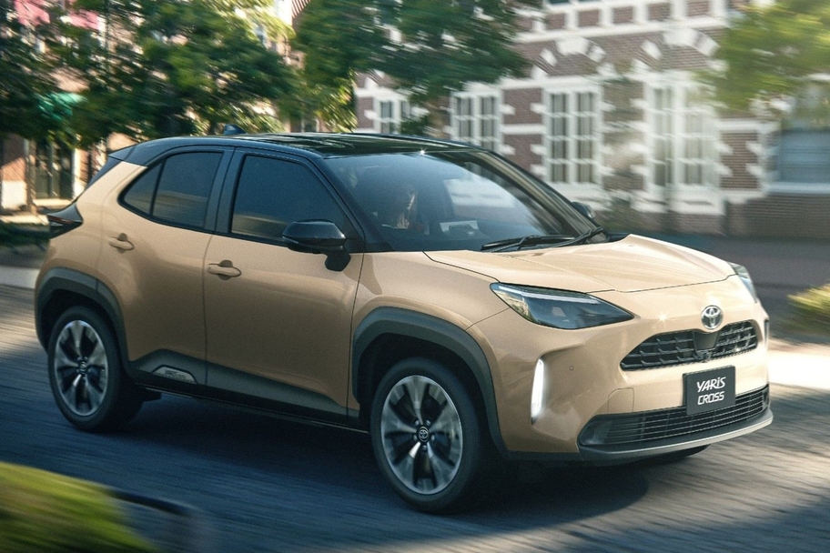 【モデル入り素材】Z（ハイブリッド・2WD）